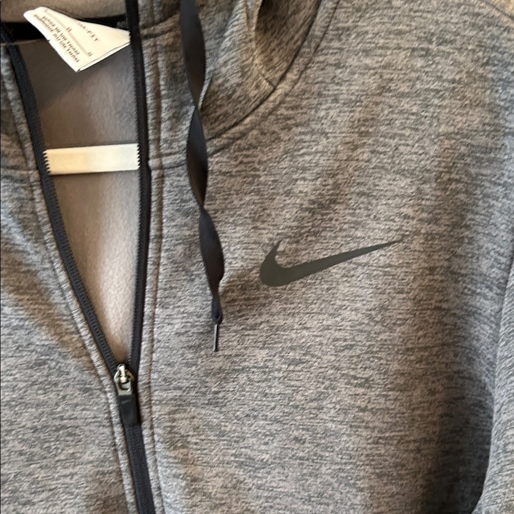 Nike Men’s  Charcoal Full-Zip Hoodie Therma-Fit Size Large - Picture 3 of 5